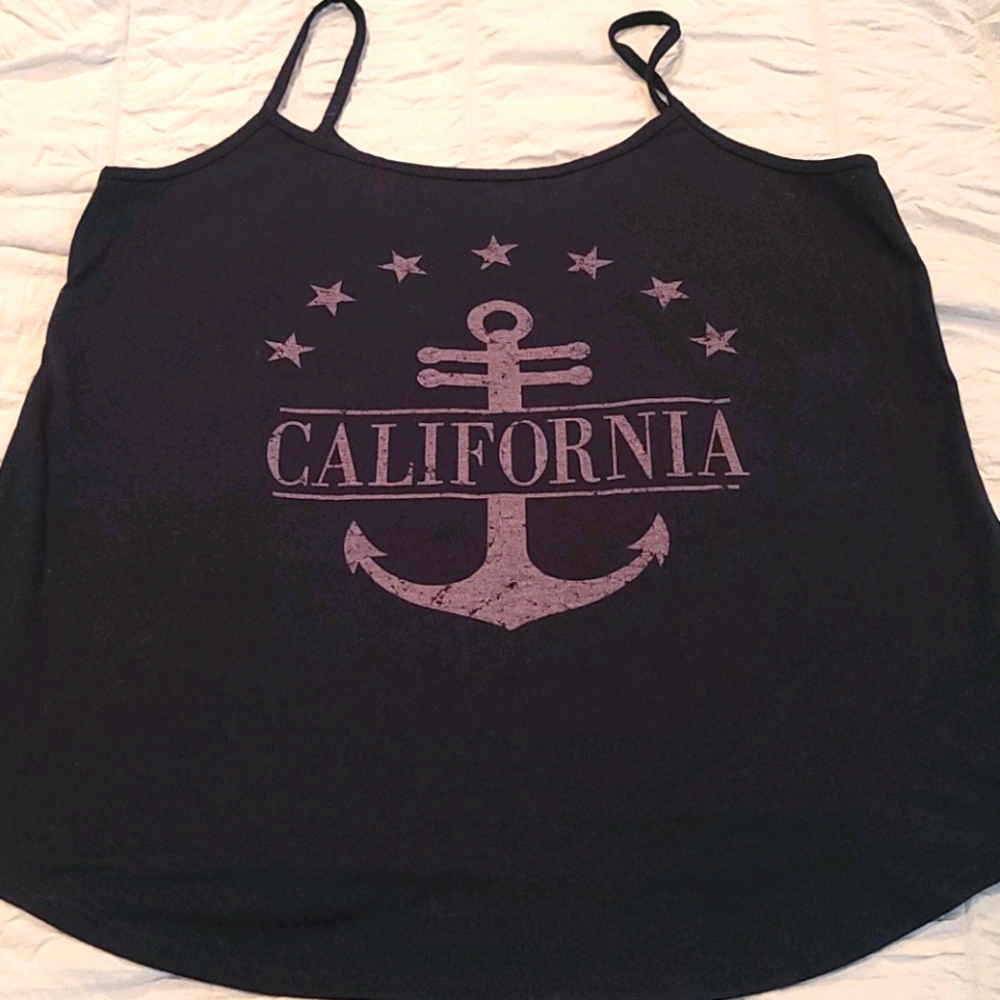 Anchor tank 💥 2 for $15